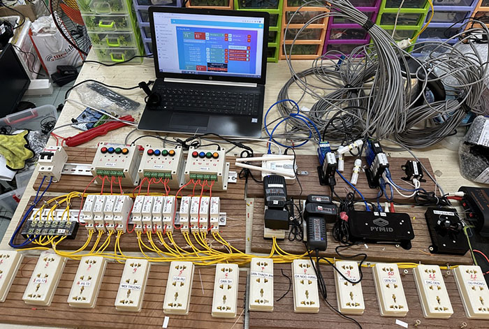 Đơn giản hóa thiết bị nhà yến vào trong bộ trung tâm PLC Pymid