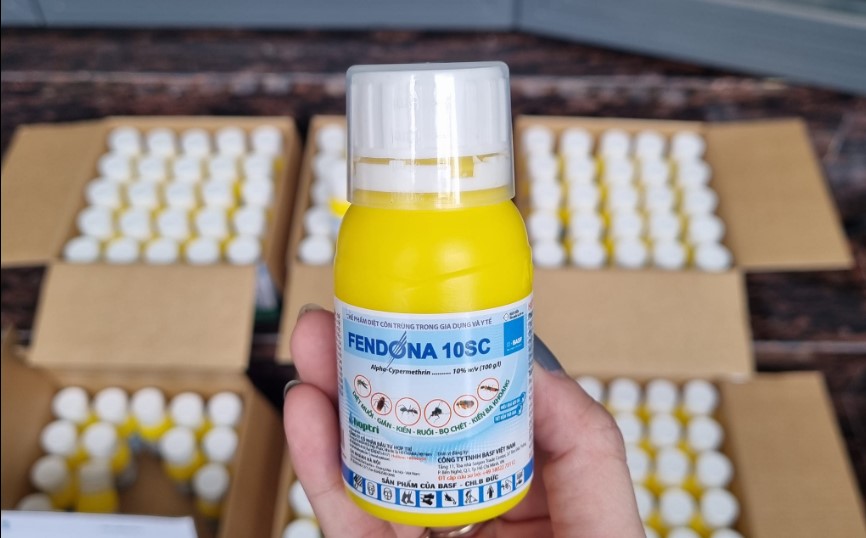 Sử dụng hóa chất trong nhà yến